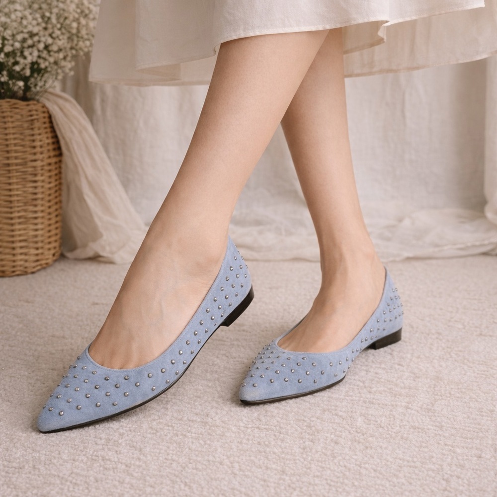 NWT - VIC leather and suede flats